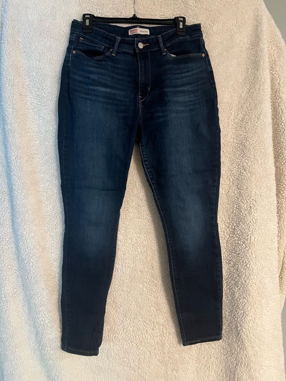 Signature by Levi Strauss Indigo Skinny Jeans
